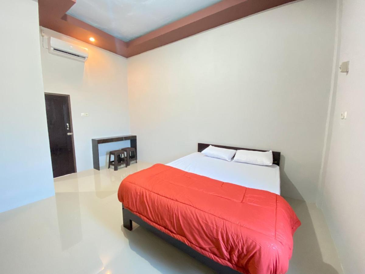 Kanaan Guesthouse Redpartner Manado Exterior photo